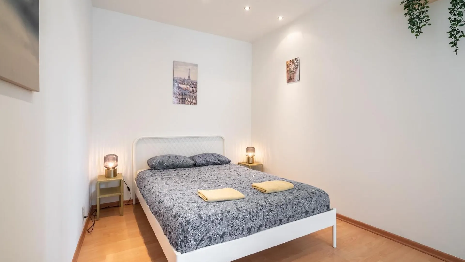 Large Authentic Antwerp Apartments 0*,  Belgia